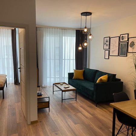 Newport Industrial Apartment Varsovia Exterior foto