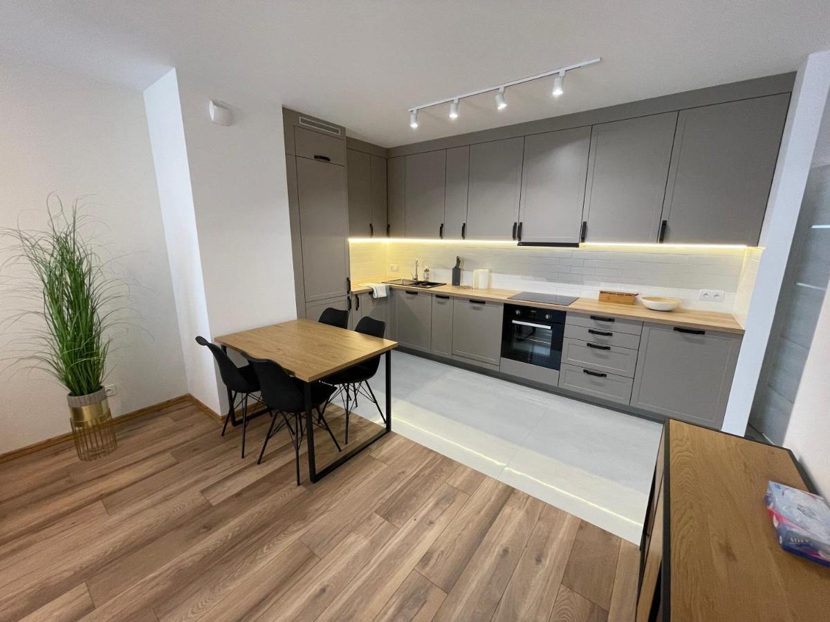 Newport Industrial Apartment Varsovia Exterior foto