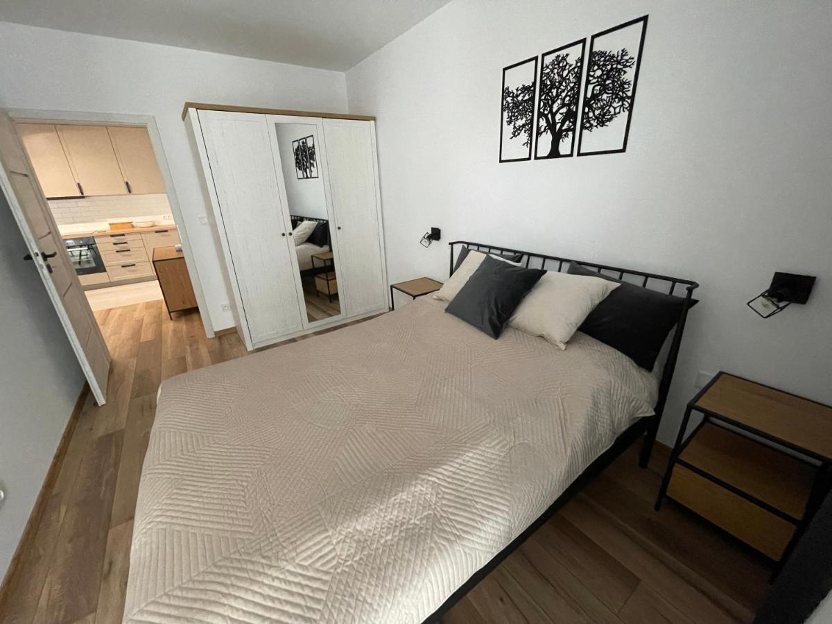 Newport Industrial Apartment Varsovia Exterior foto