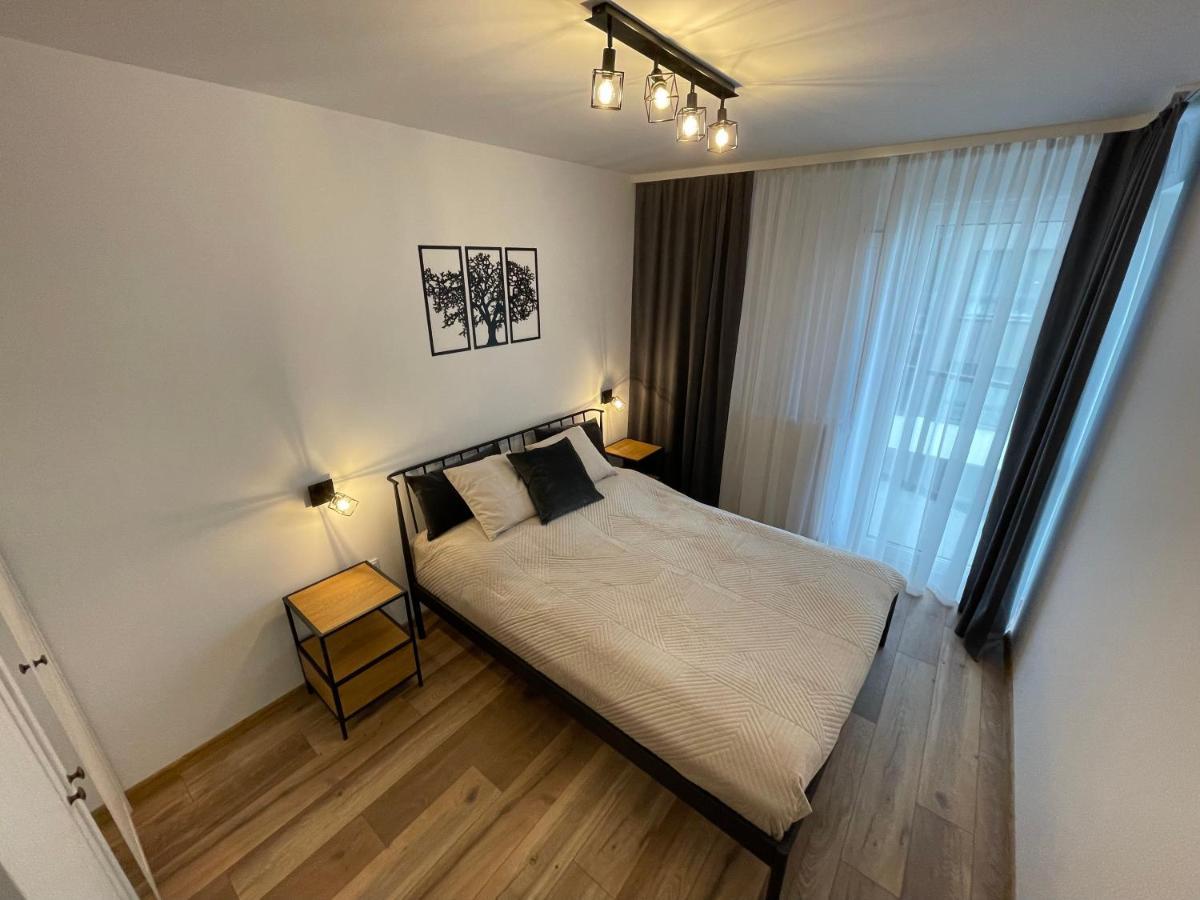 Newport Industrial Apartment Varsovia Exterior foto